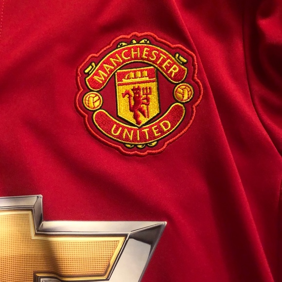 Manchester United Jersey - Picture 3 of 4